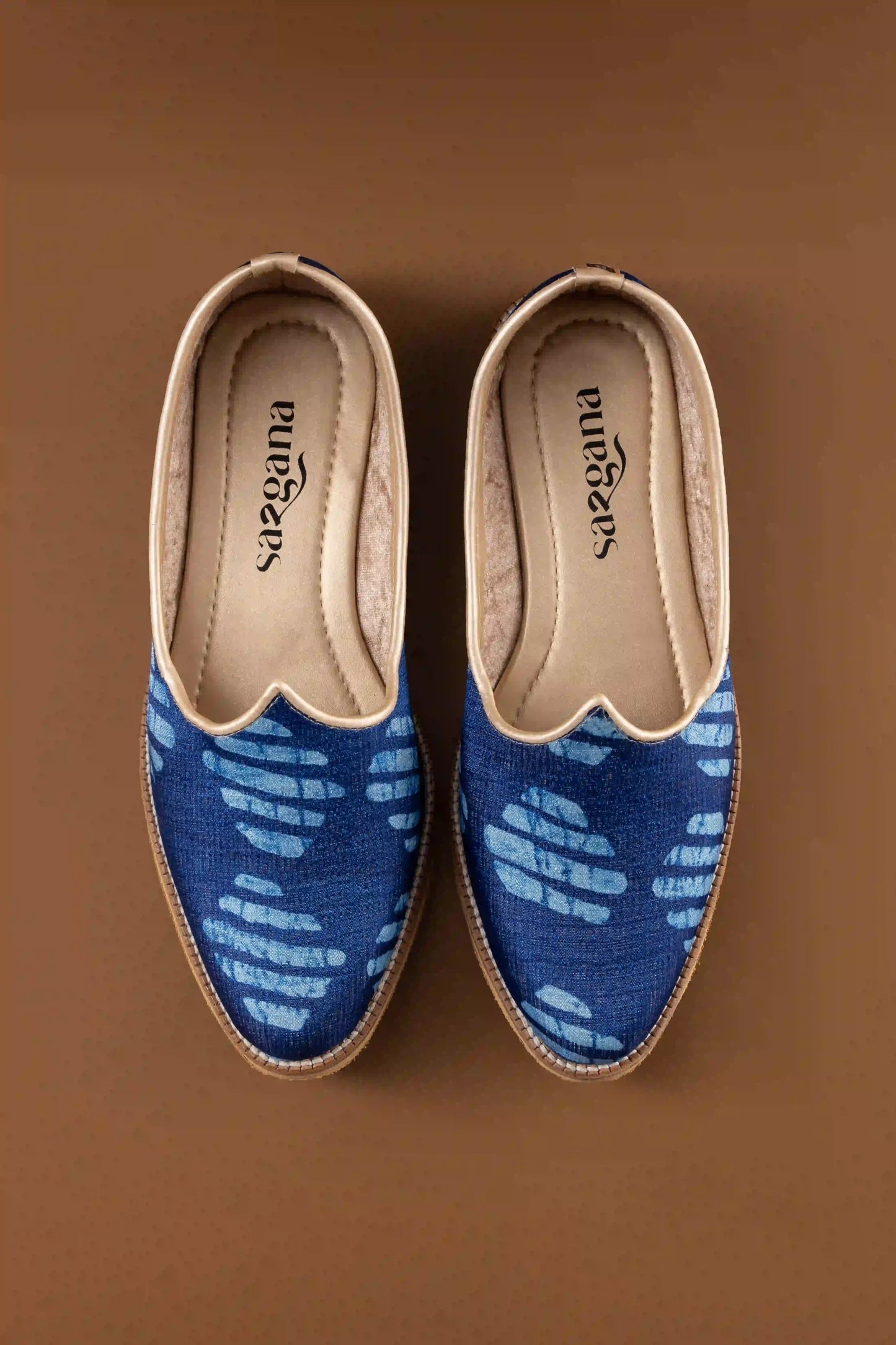 Handcrafted Navy Blue Printed Jutti