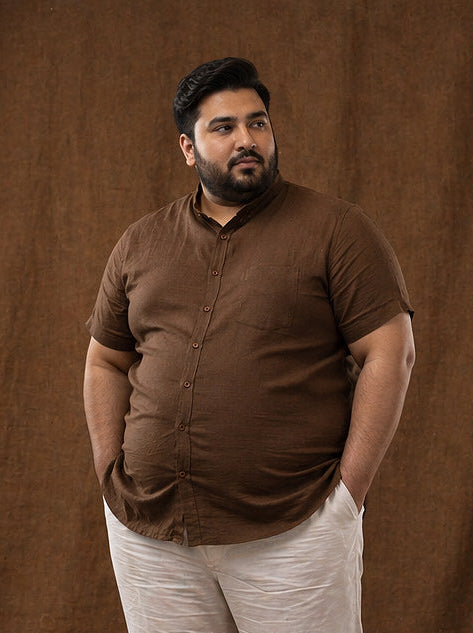 Side view of Cocoa Brown 100% linen shirt showcasing Mandarin collar design, plus size