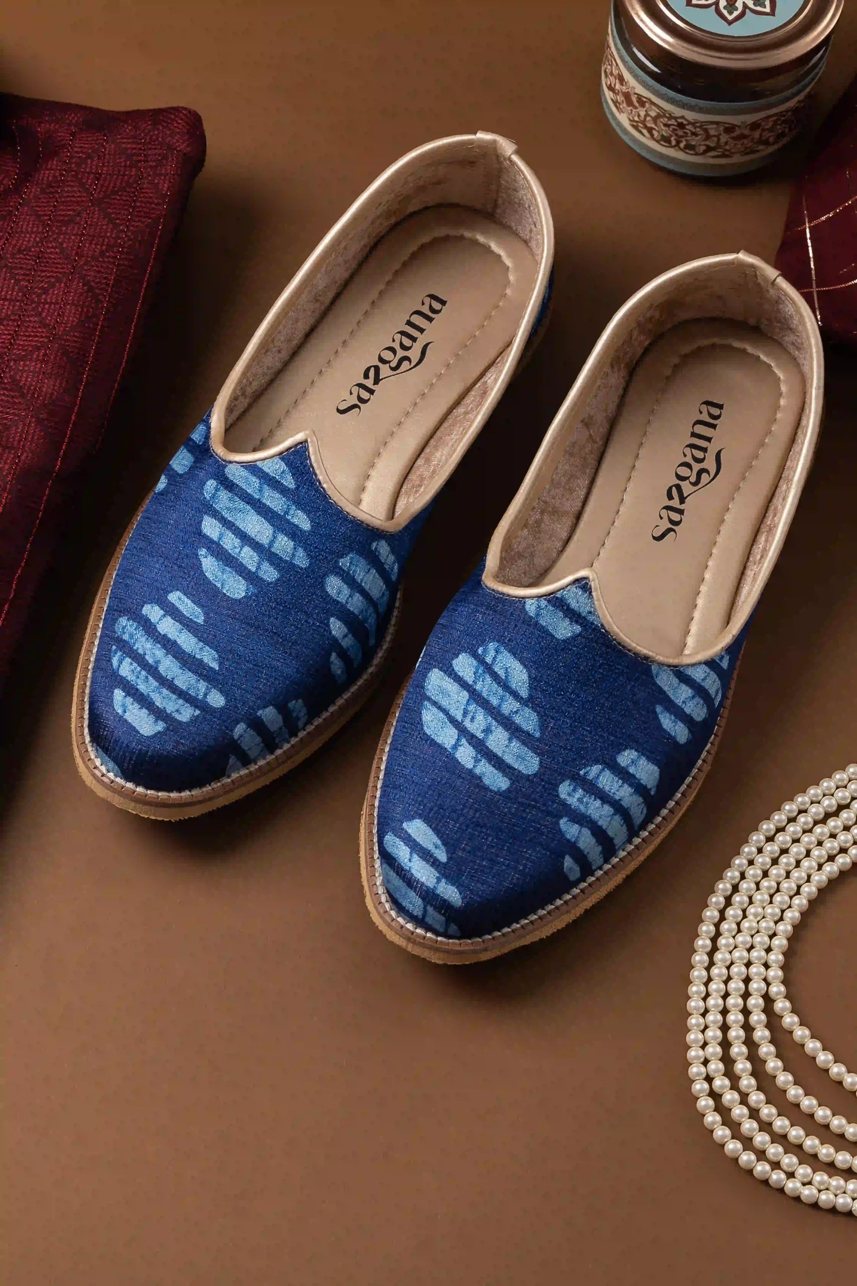 Handcrafted Navy Blue Printed Jutti
