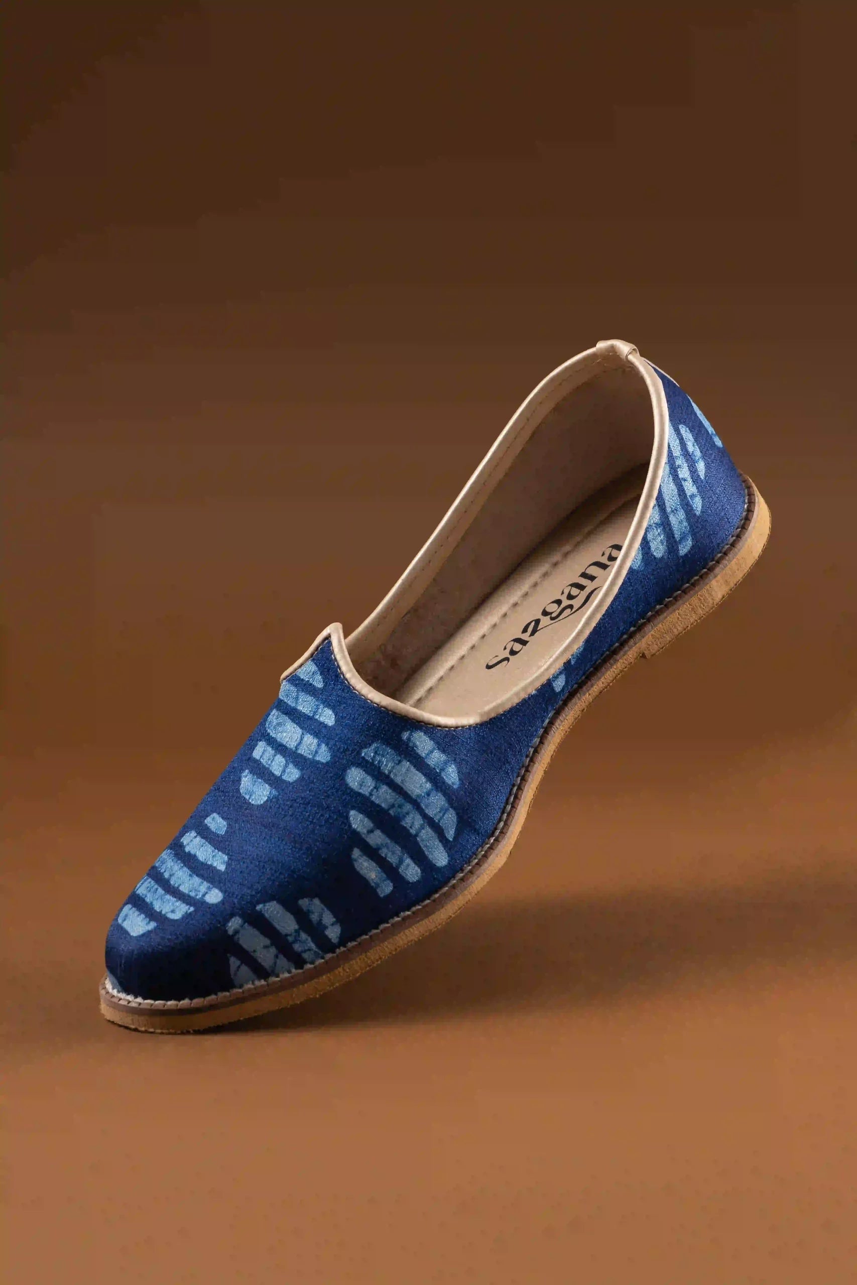 Handcrafted Navy Blue Printed Jutti