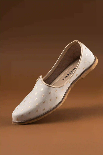 Handcrafted Off White Butta Printed Jutti