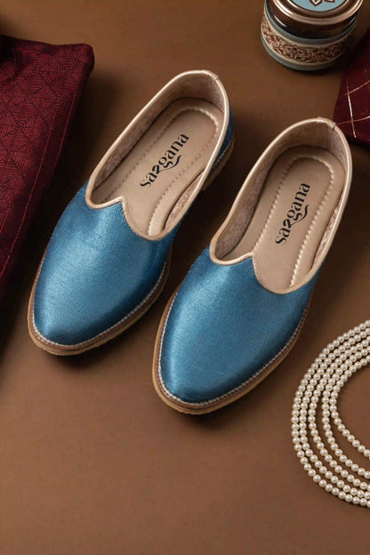 Handcrafted Sky Blue Textured Jutti